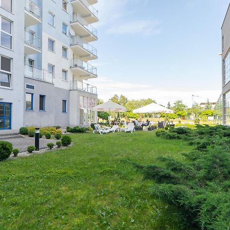 Apartamenty Prywatne W Hotelu Przy Plazy Diva 코워브제크 외부 사진