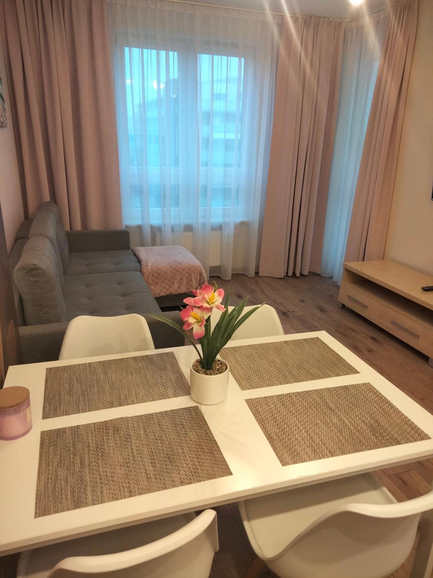 Apartamenty Prywatne W Hotelu Przy Plazy Diva 코워브제크 외부 사진