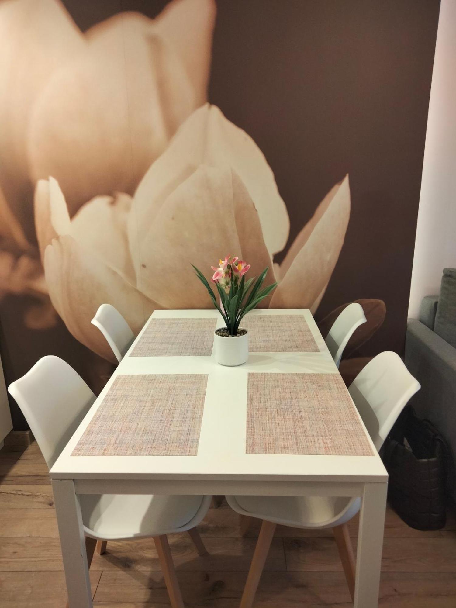 Apartamenty Prywatne W Hotelu Przy Plazy Diva 코워브제크 외부 사진